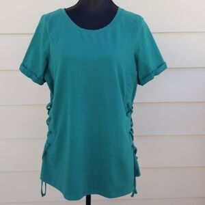 Adjustable Fitted Green LOVE & LEGEND Top (1X)